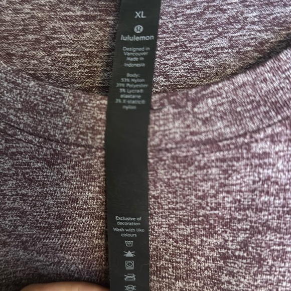 XlL lululemon atlética , perfect condition new whiteout tags , - Picture 1 of 3